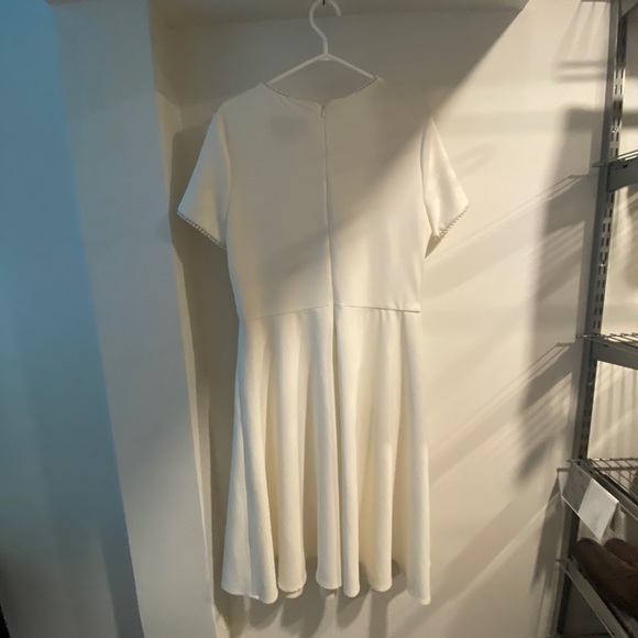 Gal meets glam white a lined, midi tea dress - Picture 4 of 7